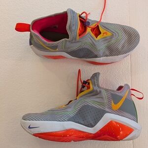 Size 15 Nike Mens Lebron Soldier XIV 14 Basketball Shoes